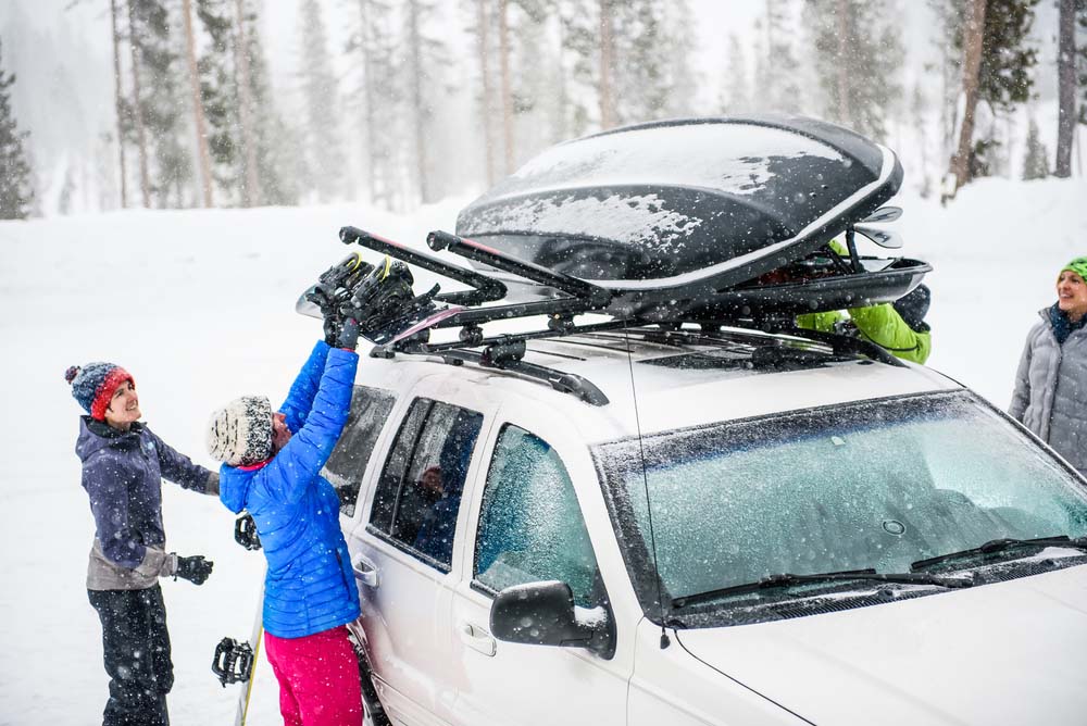 ติดแร็คหลังคา กล่องบนหลังคารถ Roofbox Yakima รุ่น Skybox 18 กล่องเก็บของหลังรถกระบะ มือสอง