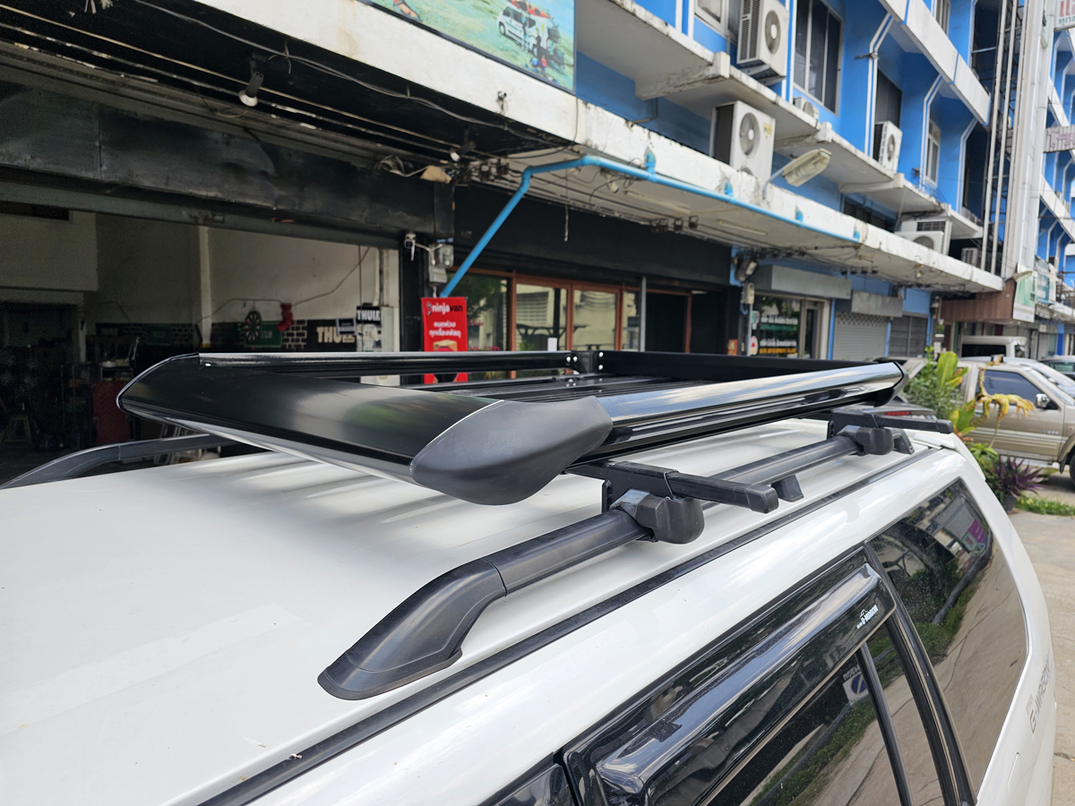 Mitsubishi G-Wagon ติดตั้ง ถาดวางของบนหลังคา SCR Roofrack รุ่น RR03 100x150 cm Black Color