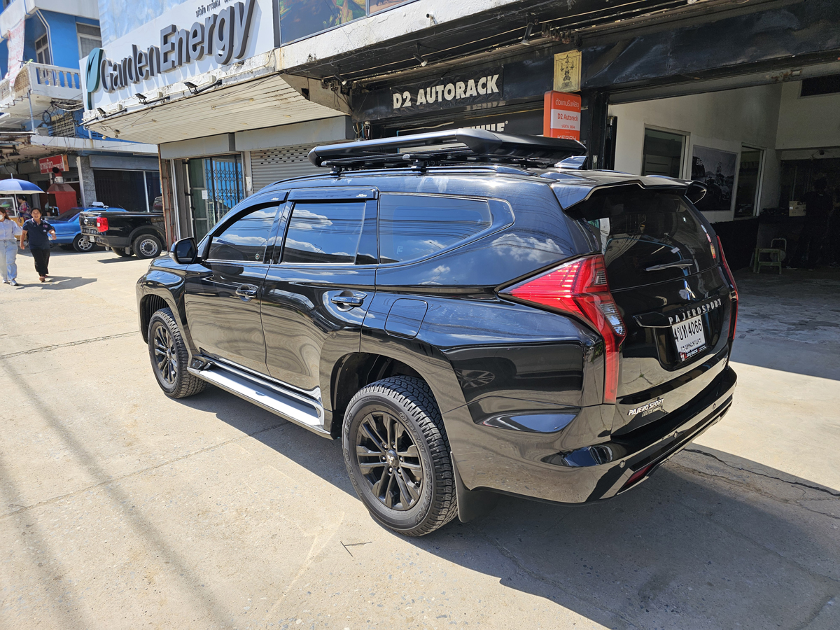 Mitsubishi Pajero ติดตั้ง แร็คหลังคามือสอง SCR Roofrack รุ่น RR03 100x150 cm Black Color