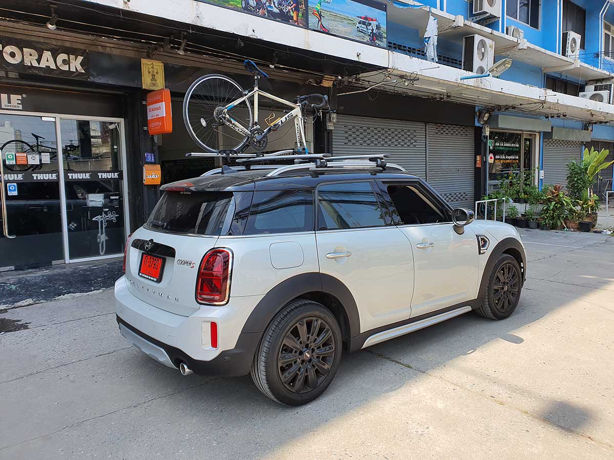 MINI Countryman ติดตั้ง rackจักรยาน thule bikerack รุ่น outride 561