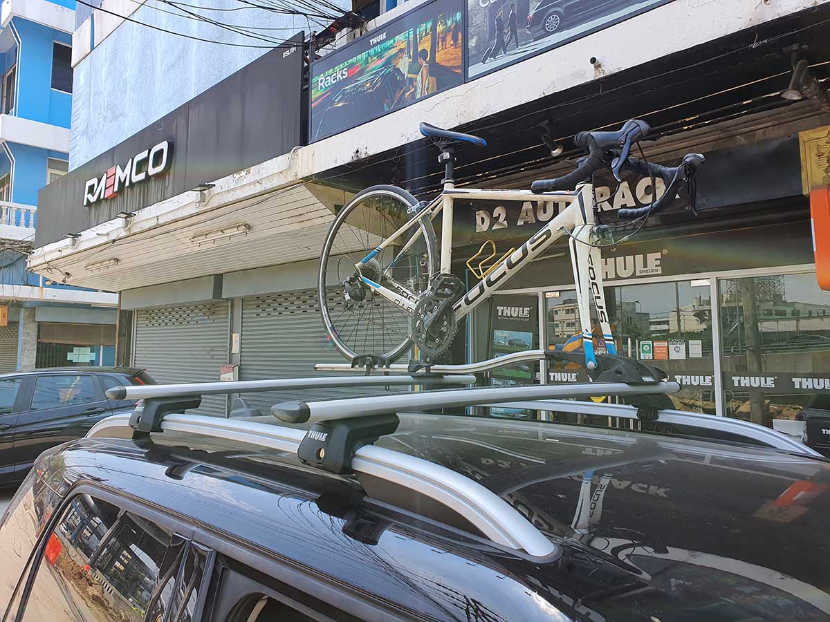 MINI Countryman ติดแร็คจักรยาน thule bikerack รุ่น outride 561