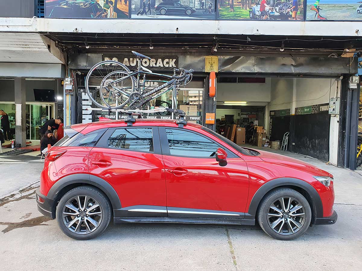 Mazda CX-3 ติดตั้ง แร็คจักรยานบนหลังคา thule bikerack รุ่น outride 561