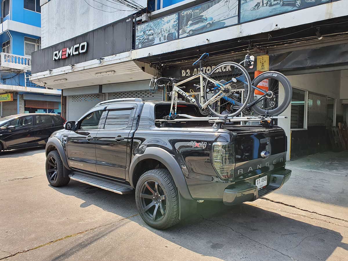 Ford Ranger ติดตั้ง rackจักรยาน thule bikerack รุ่น outride 561