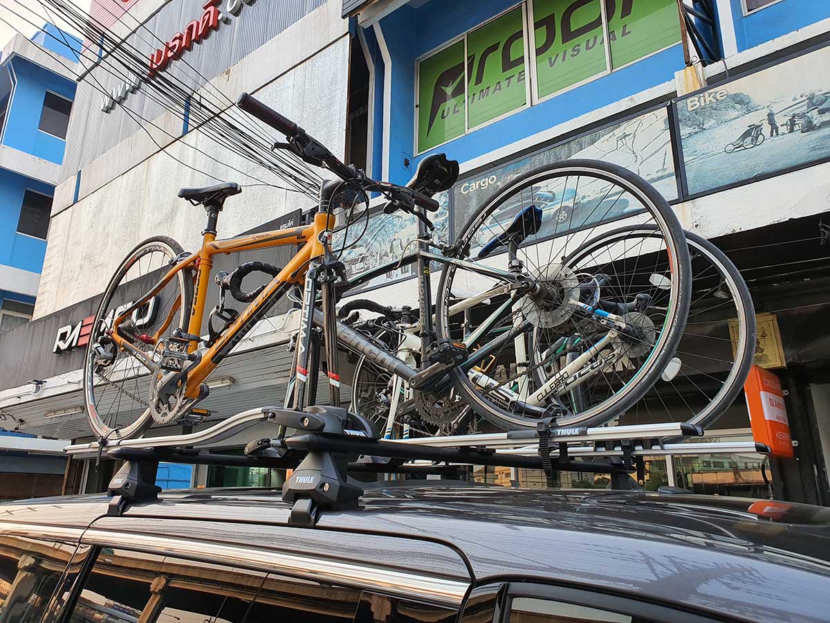 Toyota Vellfire ติดแร็คจักรยาน thule bikerack รุ่น outride 561