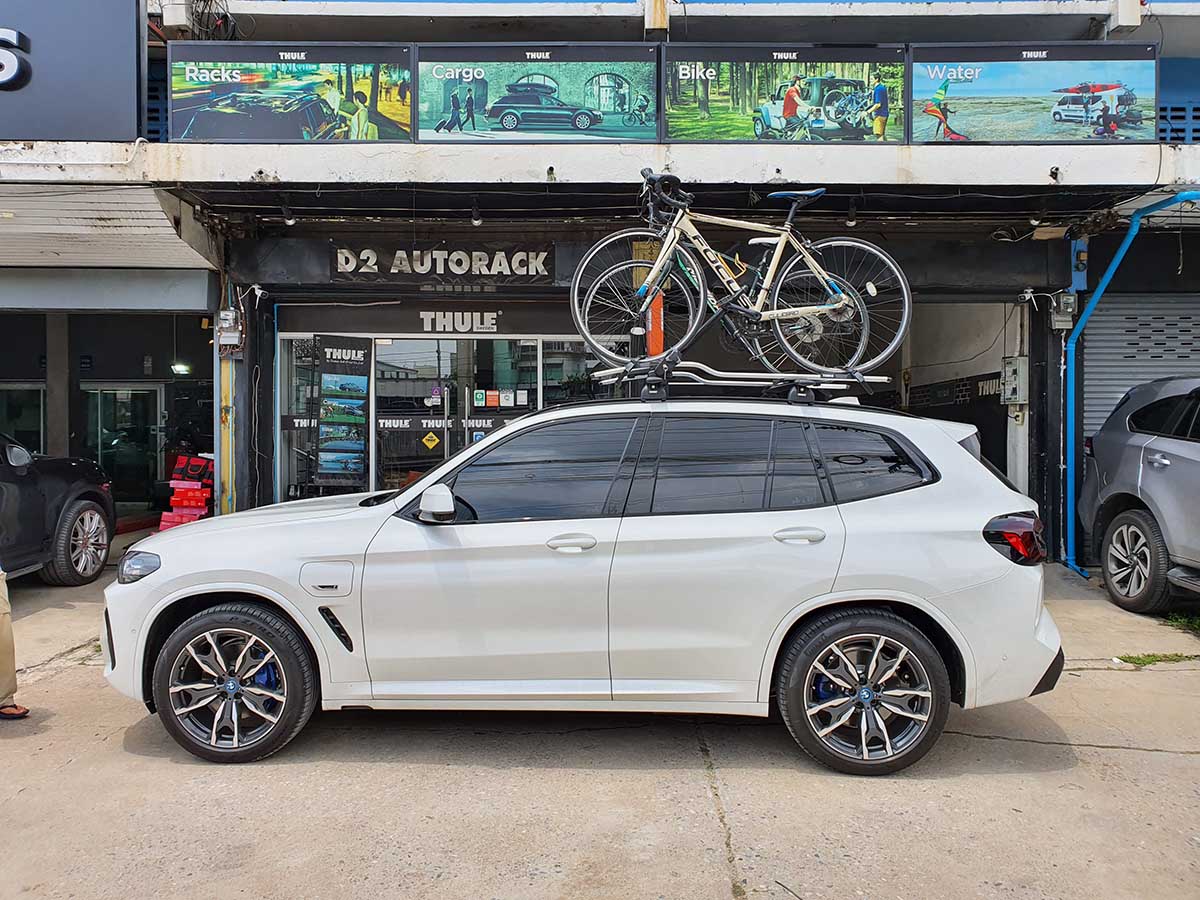 BMW X3 ติดตั้ง แร็คจักรยานบนหลังคา thule bikerack รุ่น Proride 598