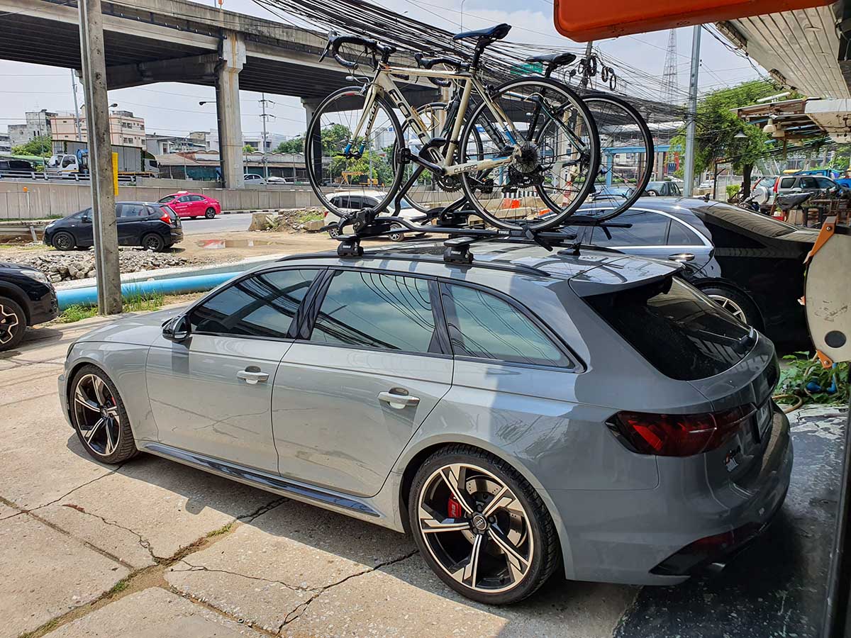 Audi RS4 ติดตั้ง แร็คจักรยานไม่ถอดล้อหน้า thule bikerack รุ่น Proride 598