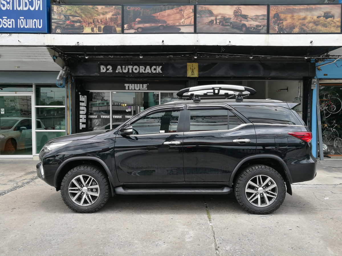 Toyota Fortuner ติดตั้ง แร็คหลังคารถเก๋ง THULE Roofrack รุ่น Trail-M 823 Silver Color