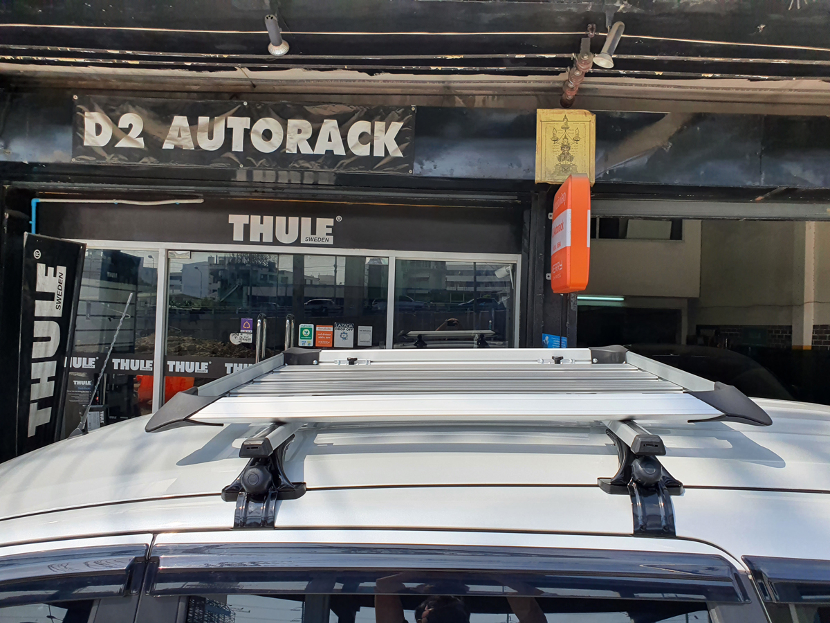 Suzuki Ertiga ติดตั้ง แร็คบนหลังคา VRK Roofrack รุ่น Modern White Color 100x120 cm