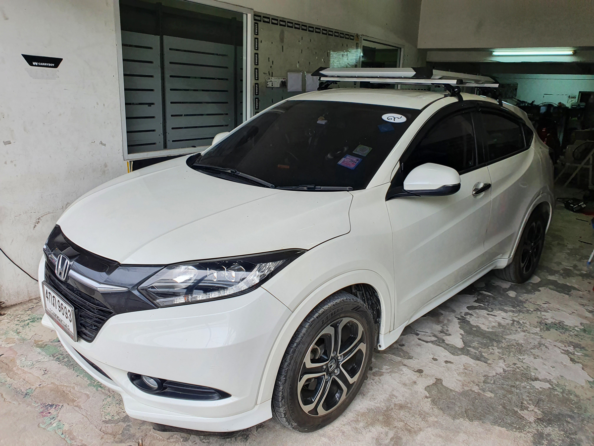 Honda HRV ติดตั้ง แร็คหลังคา VRK Roofrack รุ่น Modern White Color 100x120 cm