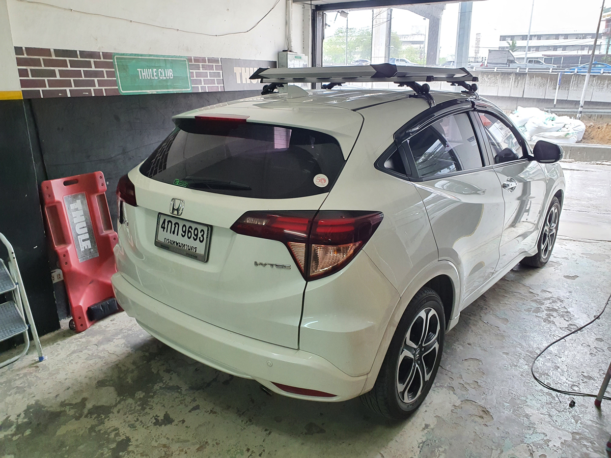 Honda HRV ติดตั้ง แร็คหลังคามือสอง VRK Roofrack รุ่น Modern White Color 100x120 cm