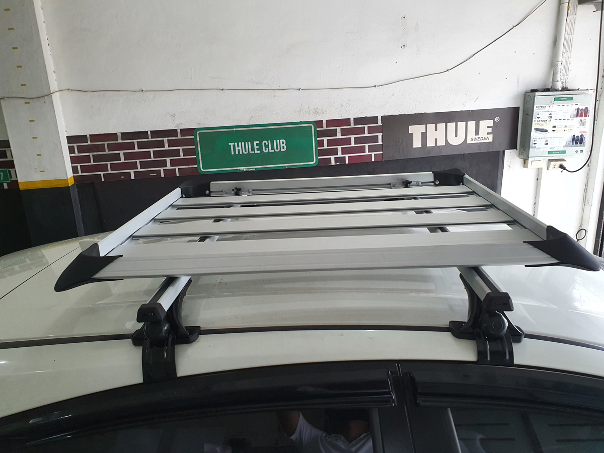 Honda HRV ติดตั้ง แร็คบนหลังคา VRK Roofrack รุ่น Modern White Color 100x120 cm