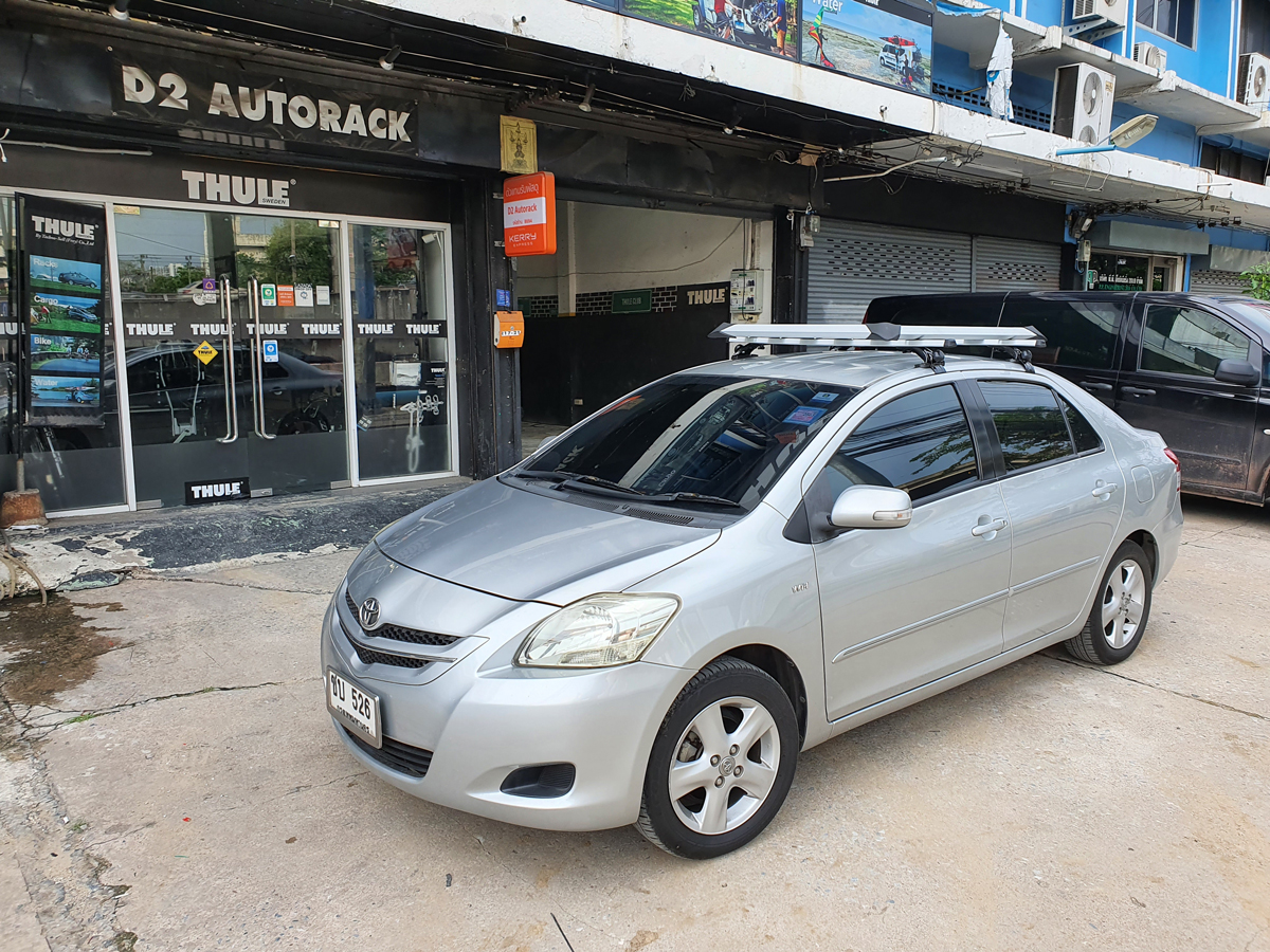 Toyota Vios ติดตั้ง ขาจับแร็คหลังคา VRK Roofrack รุ่น Modern White Color 100x120 cm