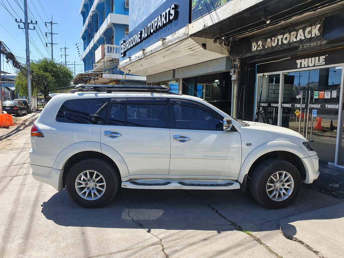 Mitsubishi Pajero 08-14 ติดตั้ง แร็คหลังคารถเก๋ง VRK Roofrack รุ่น Modern Black Color 100x150 cm