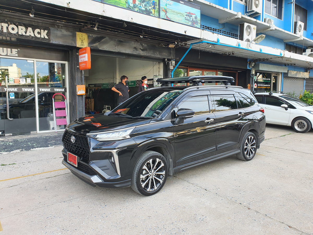 Toyota Veloz ติดตั้ง ขาจับแร็คหลังคา VRK Roofrack รุ่น Sport Black Color 100x150 cm