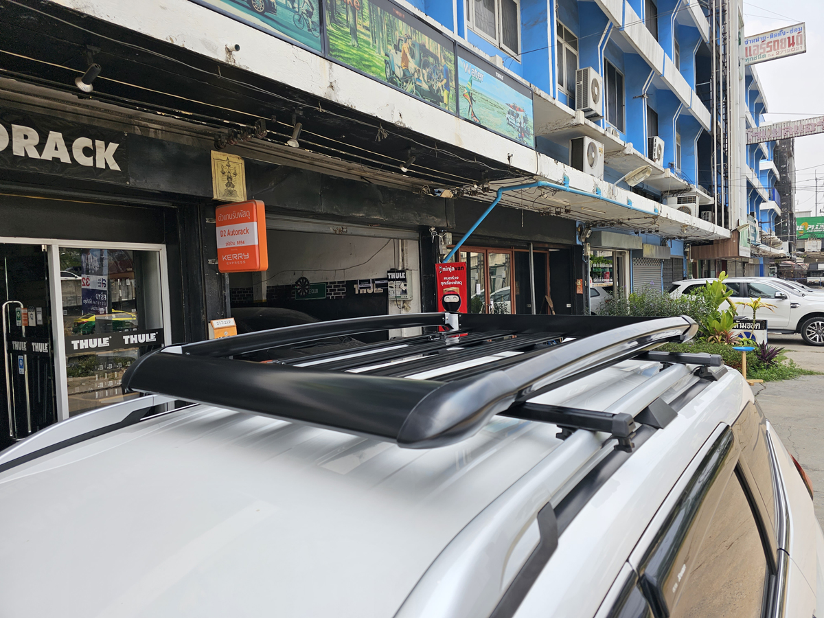 Mitsubishi Xpander ติดตั้ง ถาดวางของบนหลังคา VRK Roofrack รุ่น Sport Black Color 100x150 cm