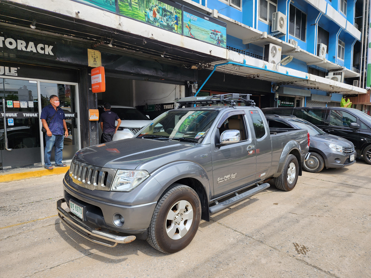 Nissan Navara ติดตั้ง ถาดวางของบนหลังคา VRK Roofrack รุ่น TRAY-001 90x120 cm