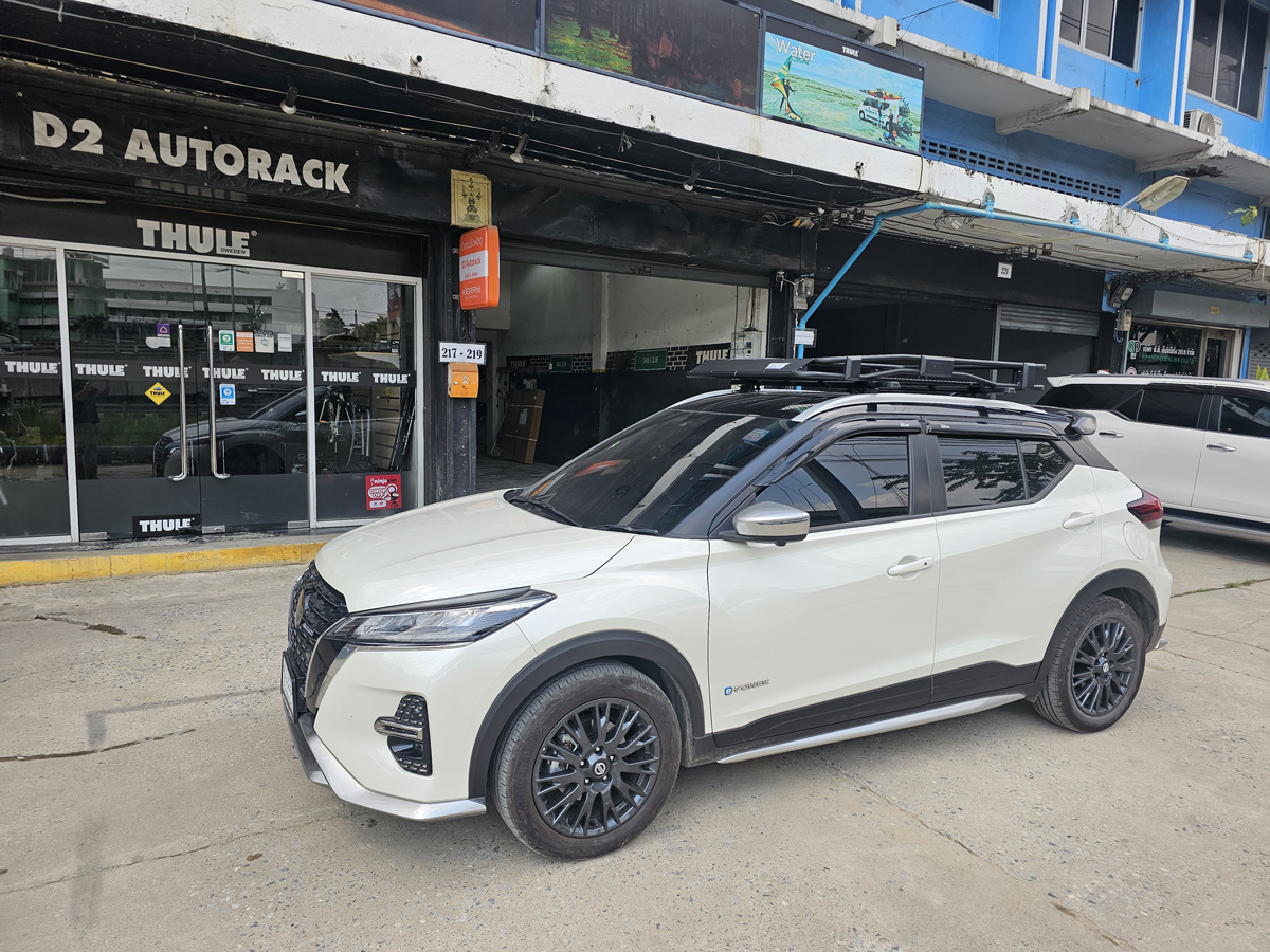 Nissan Kicks ติดตั้ง แร็คหลังคา VRK Roofrack รุ่น TRAY-002 100x150 cm