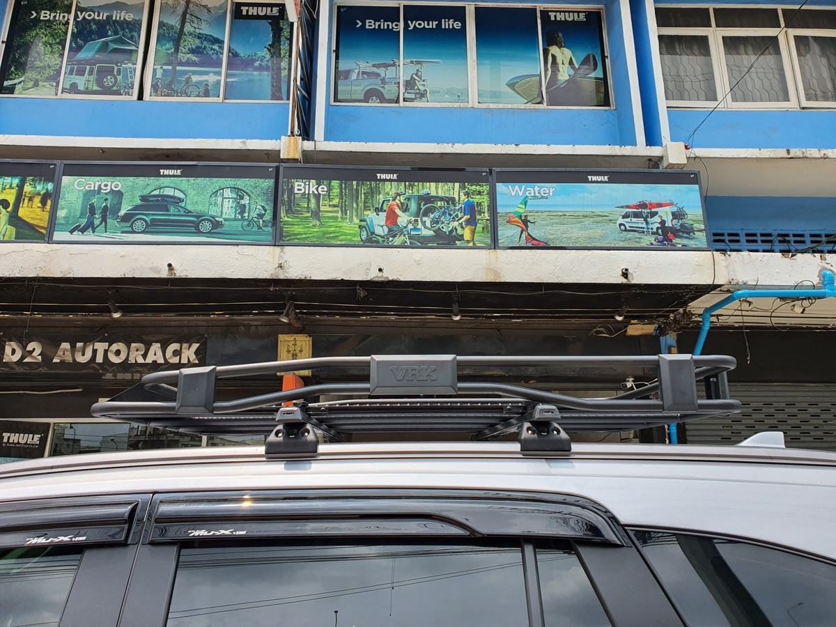 Isuzu Mu-X ติดตั้ง แร็คบนหลังคา VRK Roofrack รุ่น TRAY-002 100x150 cm