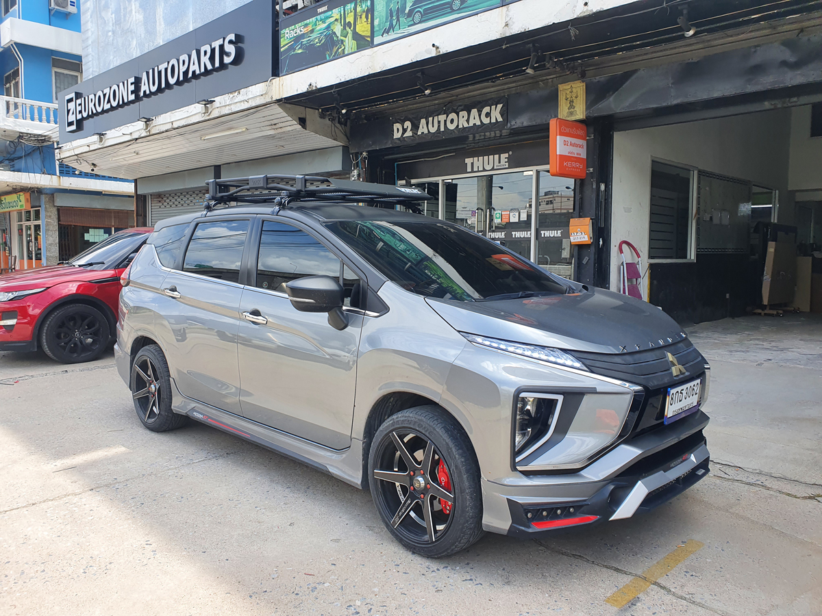 Mitsubishi Xpander ติดตั้ง ขาจับแร็คหลังคา VRK Roofrack รุ่น TRAY-002 100x150 cm