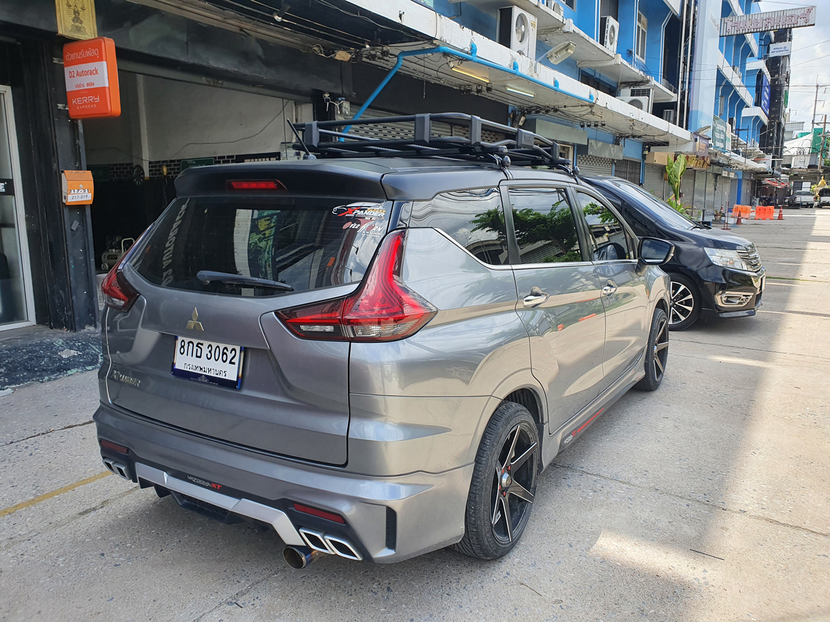 Mitsubishi Xpander ติดตั้ง แร็คหลังคา VRK Roofrack รุ่น TRAY-002 100x150 cm