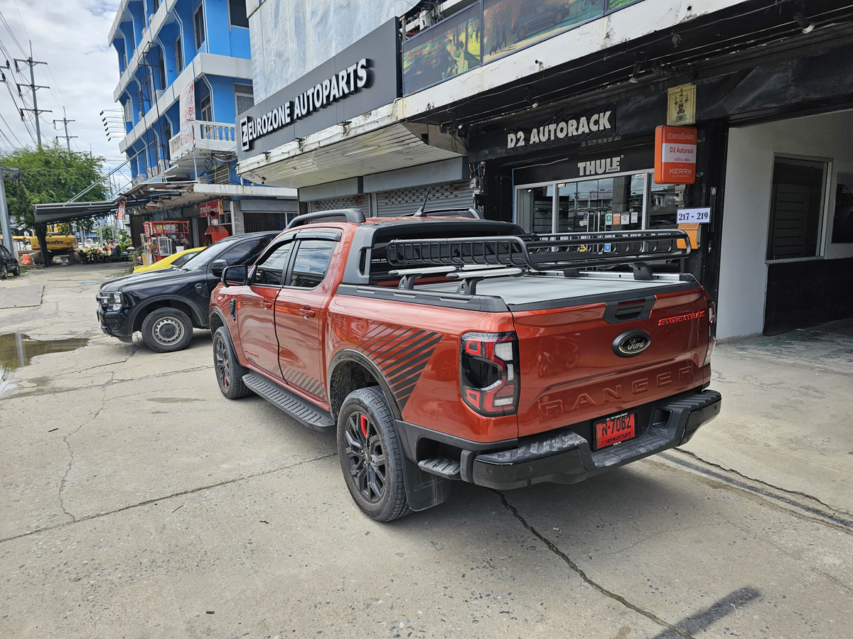 Ford Ranger ติดตั้ง แร็คหลังคา YAKIMA Roofrack รุ่น Mega Warrior Black Color