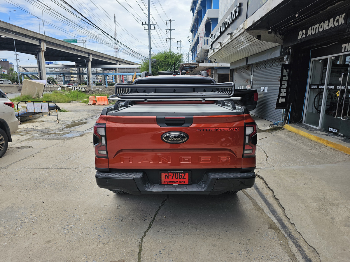 Ford Ranger ติดตั้ง แร็คหลังคารถเก๋ง YAKIMA Roofrack รุ่น Mega Warrior Black Color