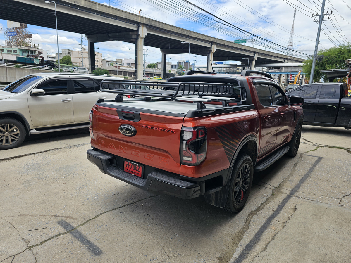 Ford Ranger ติดตั้ง แร็คหลังคามือสอง YAKIMA Roofrack รุ่น Mega Warrior Black Color