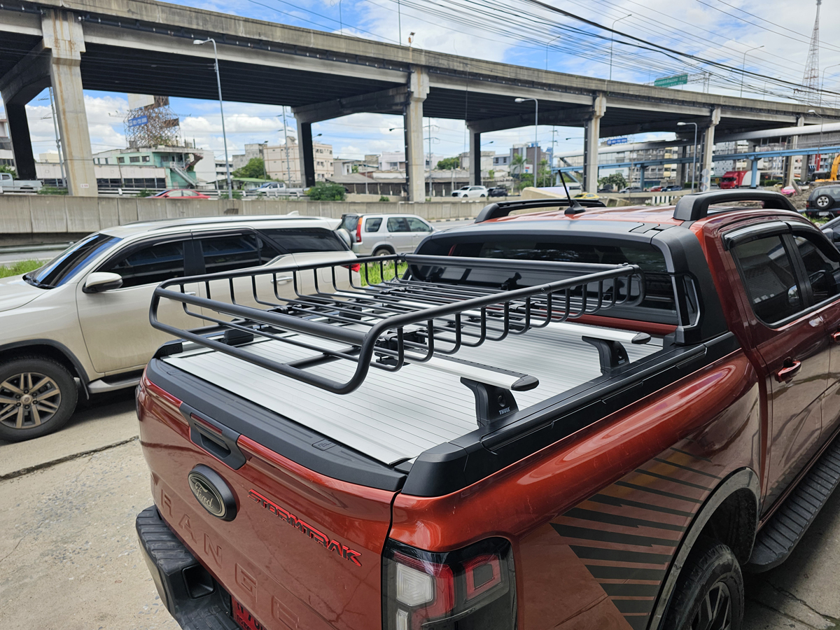 Ford Ranger ติดตั้ง ตะแกรงใส่ของบนหลังคา YAKIMA Roofrack รุ่น Mega Warrior Black Color