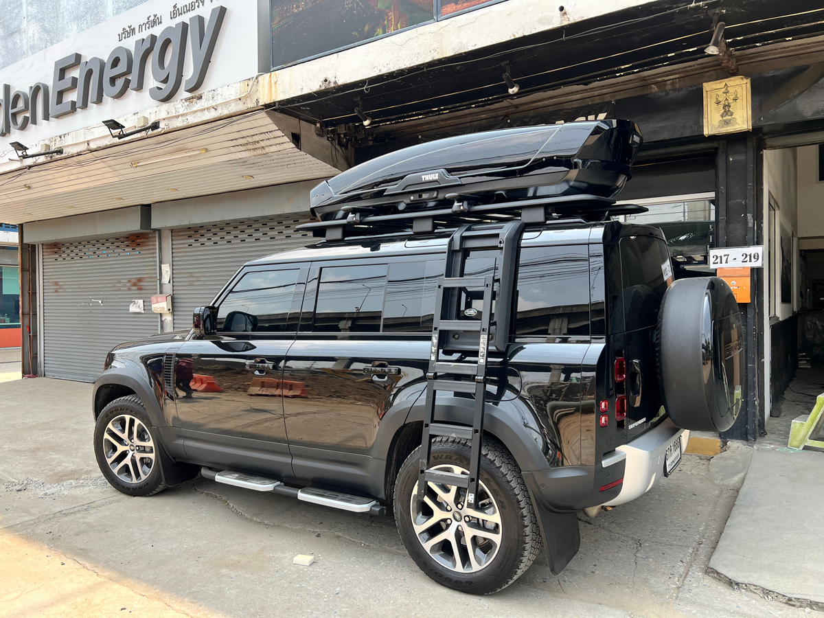 Land Rover Defender ติดตั้ง ที่วางของบนหลังคารถ THULE Roofbox รุ่น Motion XT Size XXL