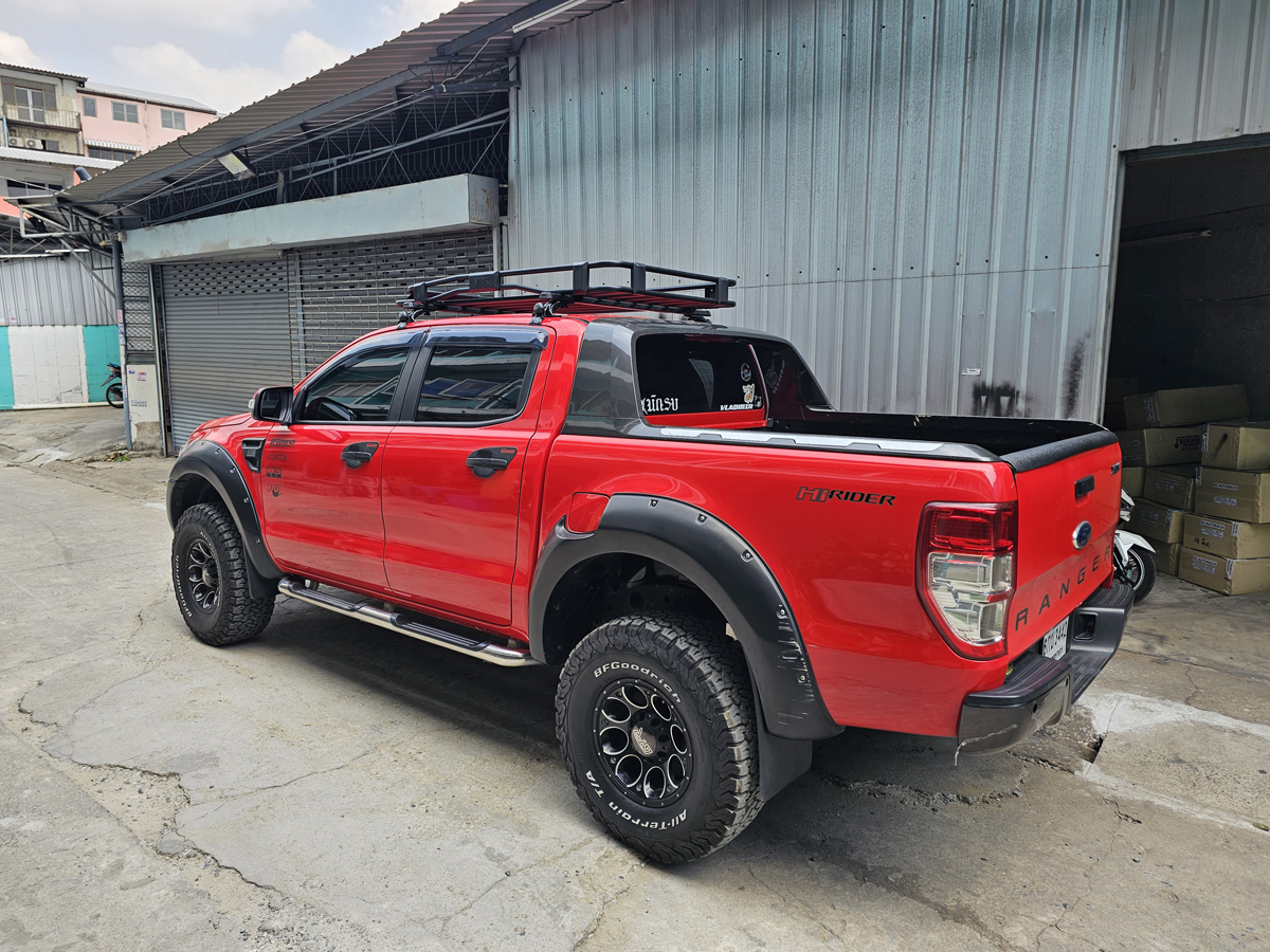 Ford Ranger ติดตั้ง แร็คหลังคามือสอง VRK Roofrack รุ่น TRAY-001 100x150 cm