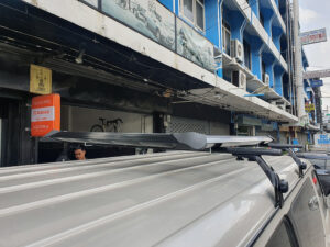 ขายึดแร็คหลังคา VRK Rain Gutters ประกอบด้วย ชุดจับรางน้ำ VRK สูง 20 cm + ชุดคานขวาง Cross Bar ครบชุด แร็คจักรยานกระบะไม่ถอดล้อ rackหลังคารถ วีอาร์เค THULE thailand