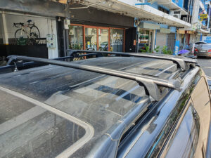 แร็คหลังคาnameka YAKIMA Roof Rail รุ่น Through Bar FR02 ประกอบด้วย ชุดขาจับแร็ค YAKIMA + ชุดคานขวางครบชุด roofrackมือสอง แร็คหลังคาปาเจโร่มือสอง เอสซีอาร์ ทําแร็คหลังคาเอง