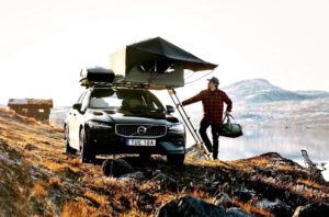 ชุดเต็นท์หลังคา Rooftop Tent THULE รุ่น Tepui Foothill วางกล่องสัมภาระคู่กับเต็นท์ได้