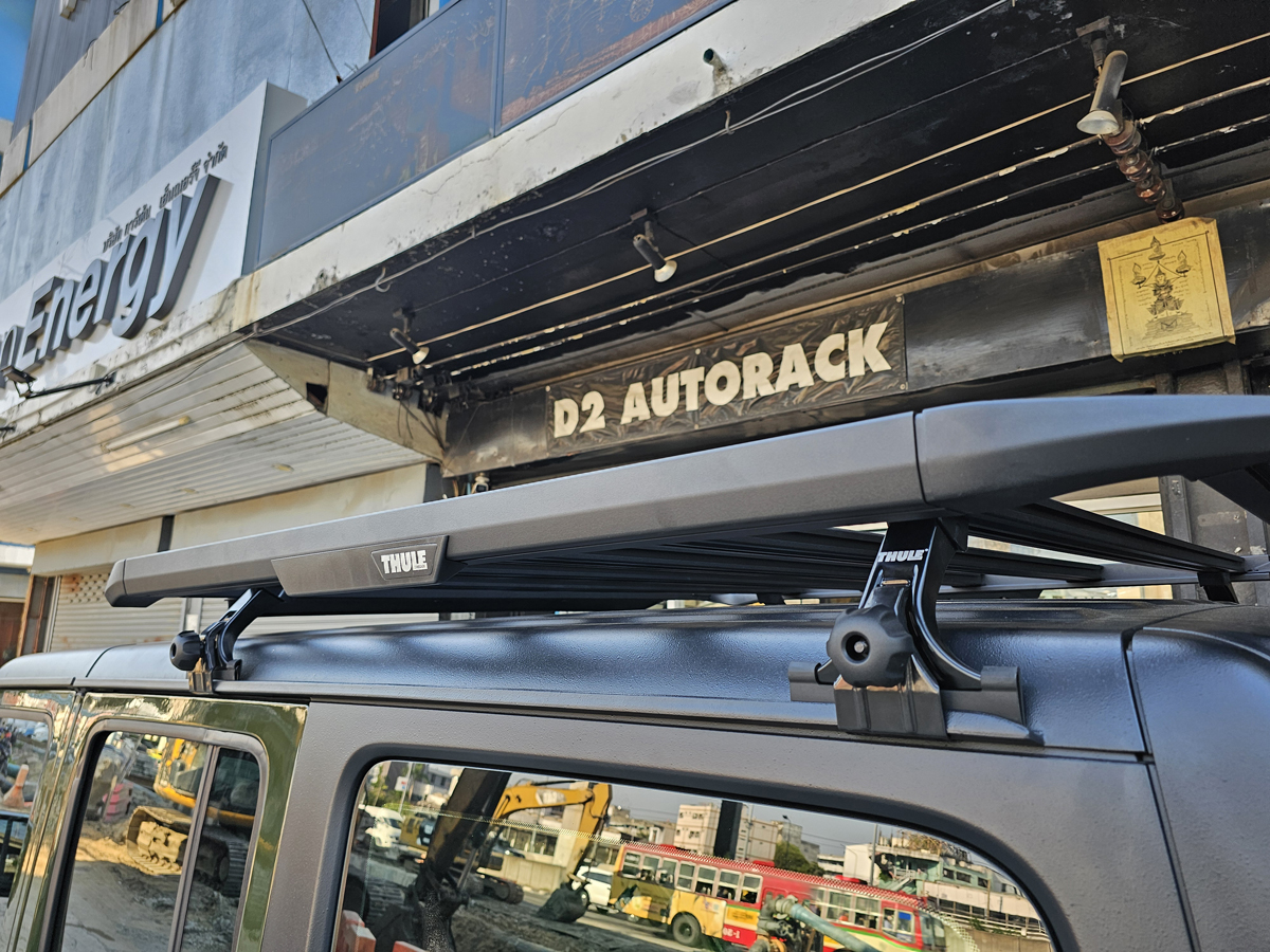 Jeep Rubicon ติดตั้ง แร็คใส่สัมภาระบนหลังคา THULE Roofrack รุ่น Caprock Roof Platform Black Color